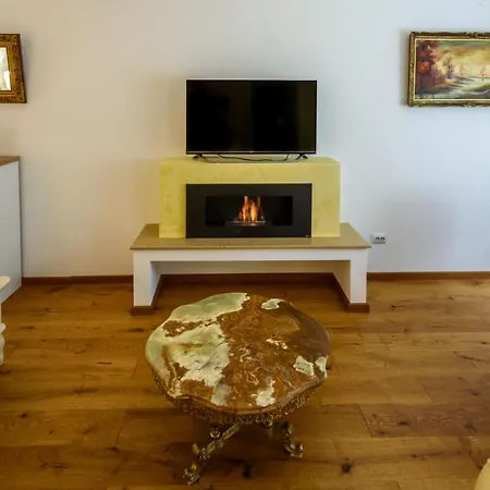 Ultracentral Luxury Apartment Cluj-Napoca Esterno foto